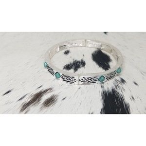 Western Nocona Turquoise and Silver Tone Stretch Bracelet